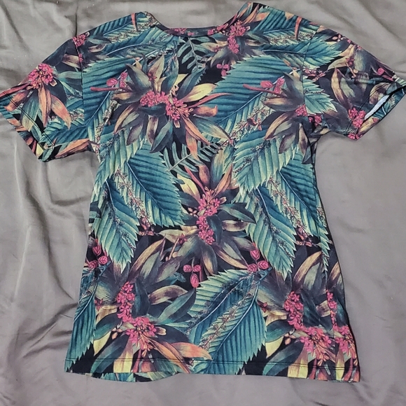 Zara Man Floral Tee - Picture 3 of 3